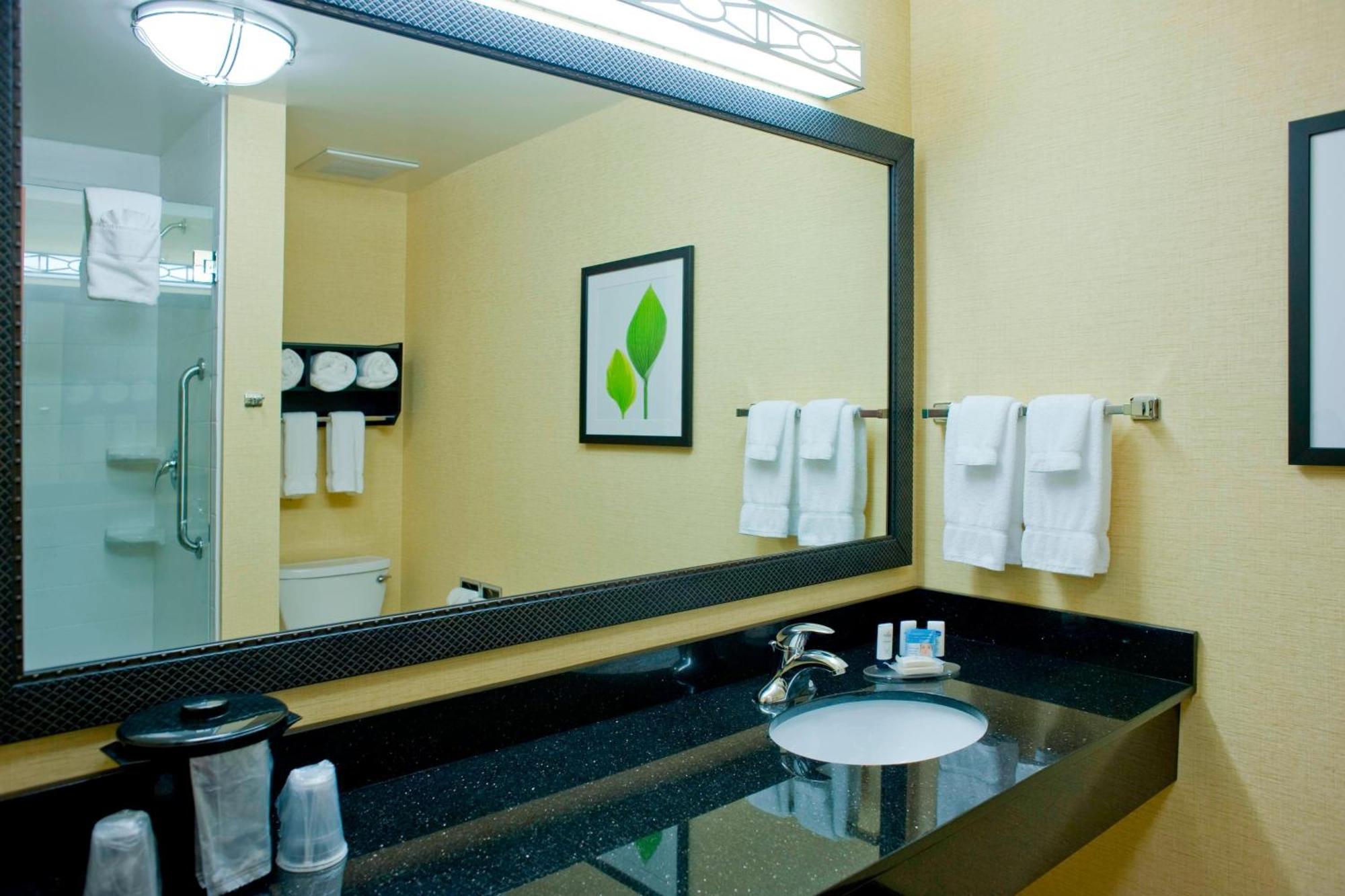 Fairfield Inn & Suites Колумбус Екстер'єр фото